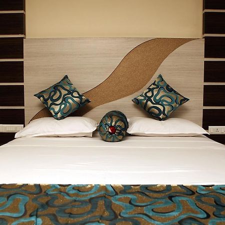 Hotel Sbs Grand Coimbatore Esterno foto