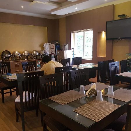 Hotel Sbs Grand Coimbatore Esterno foto