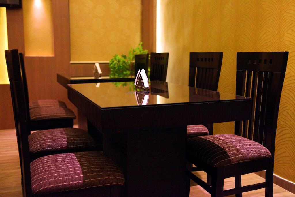Hotel Sbs Grand Coimbatore Esterno foto