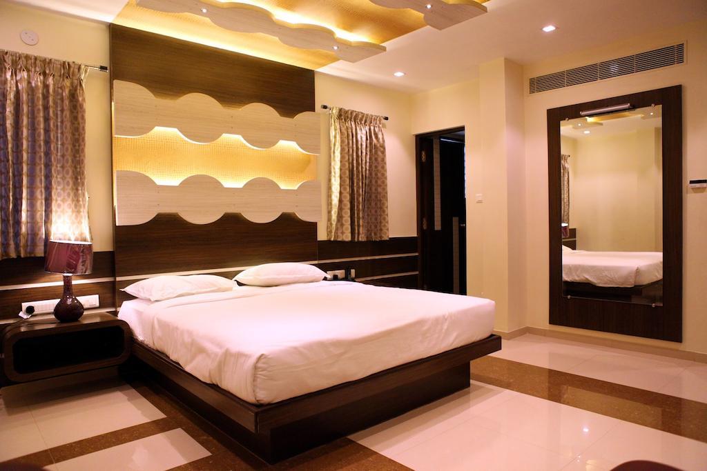 Hotel Sbs Grand Coimbatore Camera foto