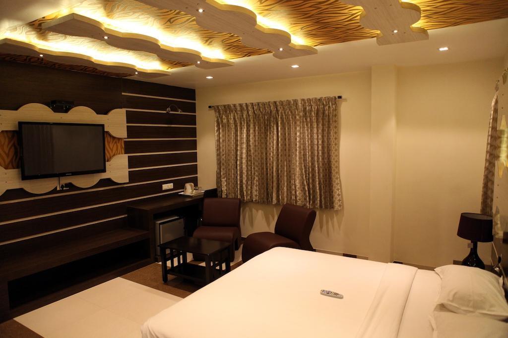 Hotel Sbs Grand Coimbatore Camera foto