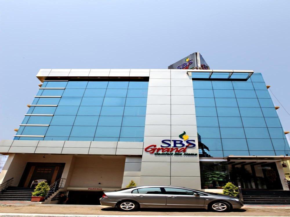 Hotel Sbs Grand Coimbatore Esterno foto
