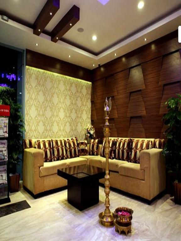 Hotel Sbs Grand Coimbatore Esterno foto
